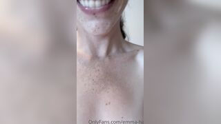 Emma-hall Spreads Her Pussy Hole And Sit On Camera Onlyfans
