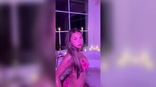 Sophie Raiin Enjoying A Steamy Bubble Bath Session