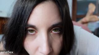 Leina Spreads Wide And Teases Her Perfect Ass