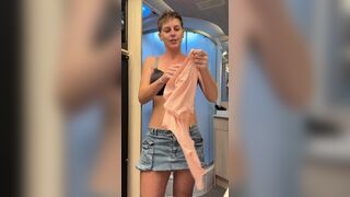 Wanderingrvbabe Showing Bare Tits Size Onlyfans