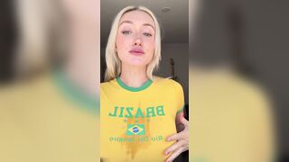 DaisyRaeXO Teases With Sloppy Spit Play